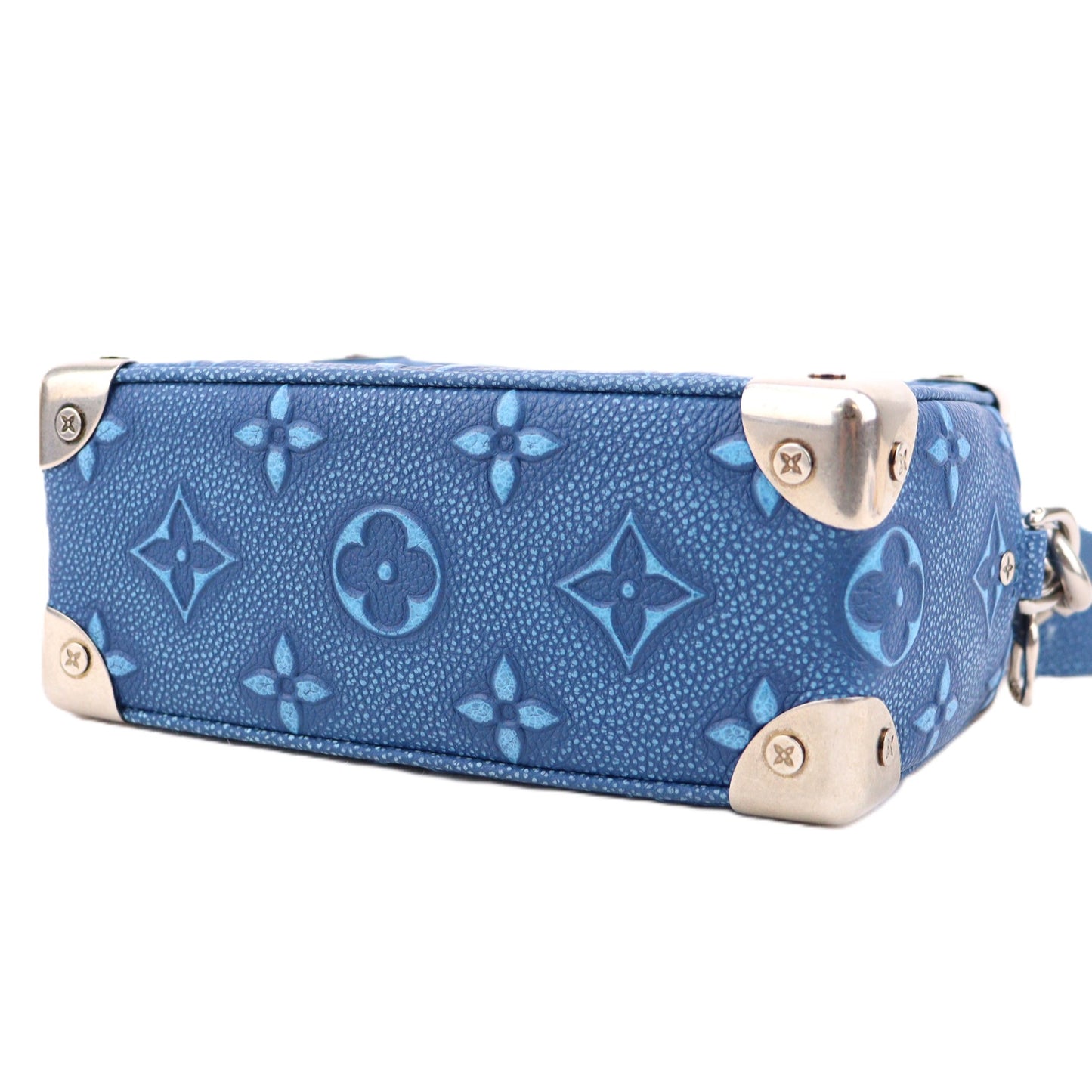 LOUIS VUITTON M21368 SOFT TRUNK
