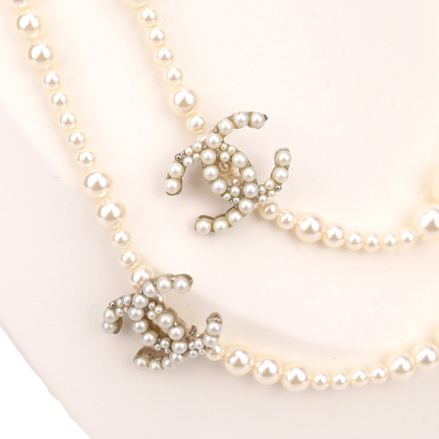 CHANEL NECKLACE
