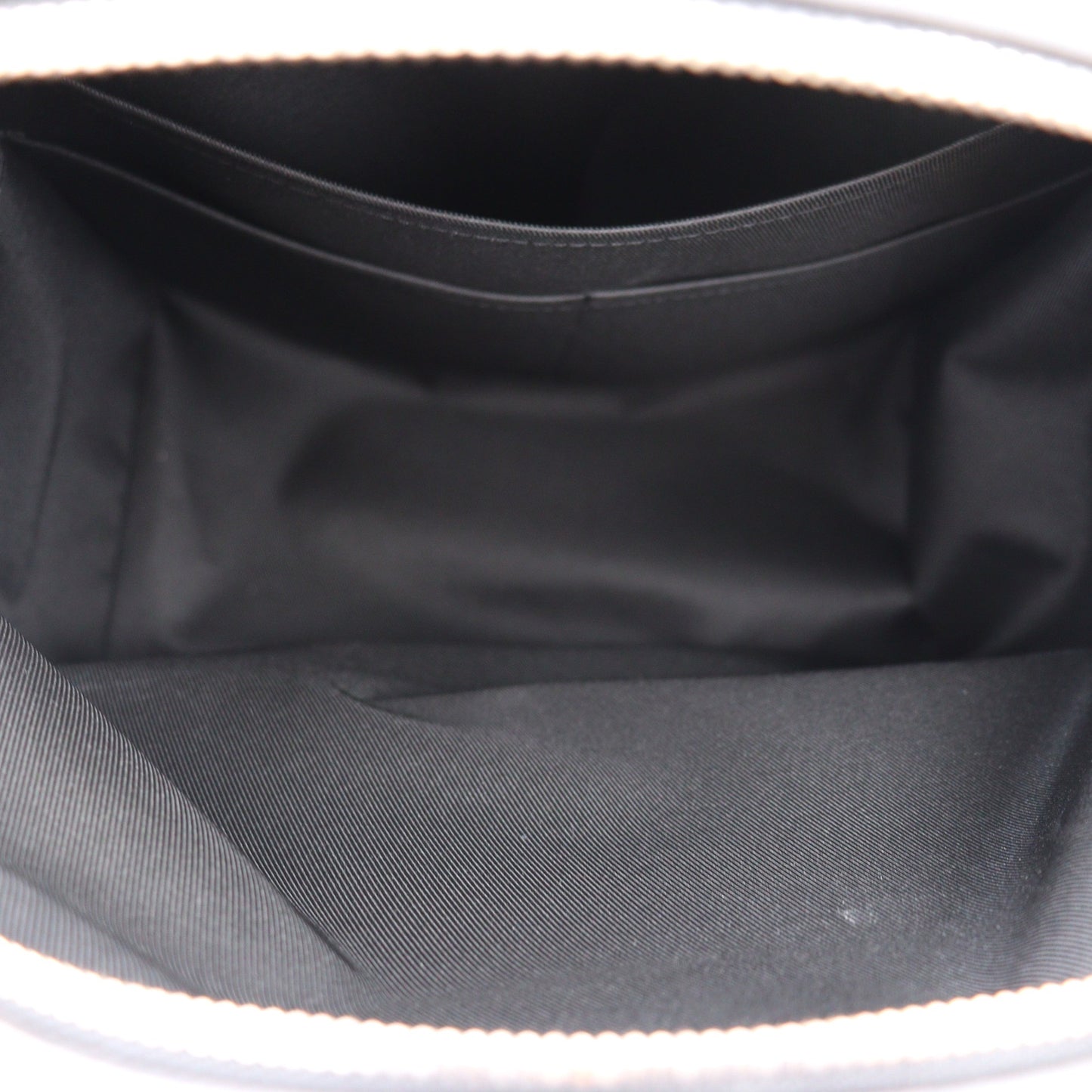 LOUIS VUITTON M46684 DISCOVERY BACKPACK