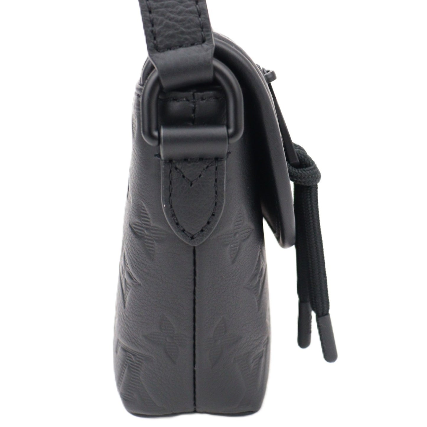 LOUIS VUITTON M12636 PULSE WEARABLE WALLET