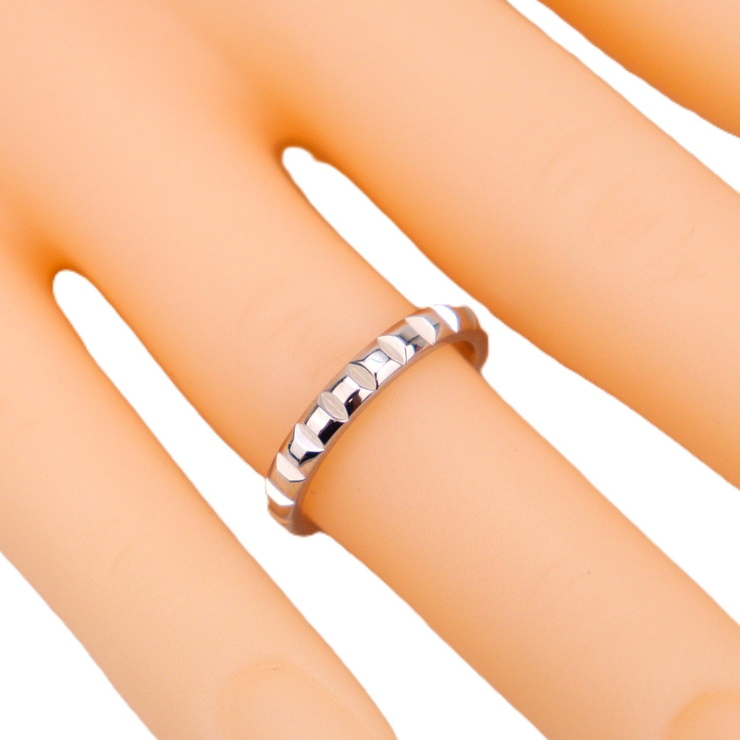 Boucheron Clou de Paris Medium Ring