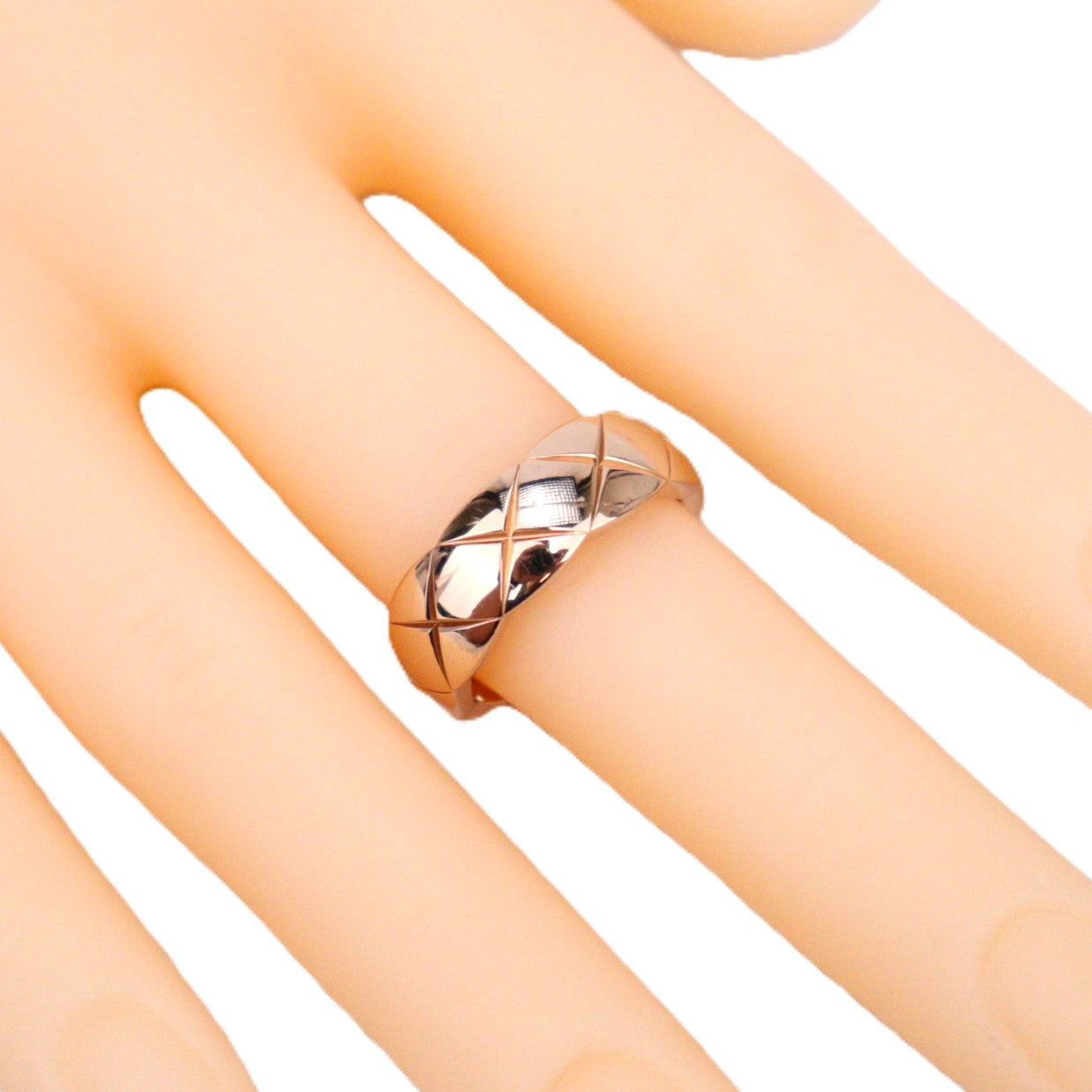 CHANEL J10817 Coco Crush Small Version Ring