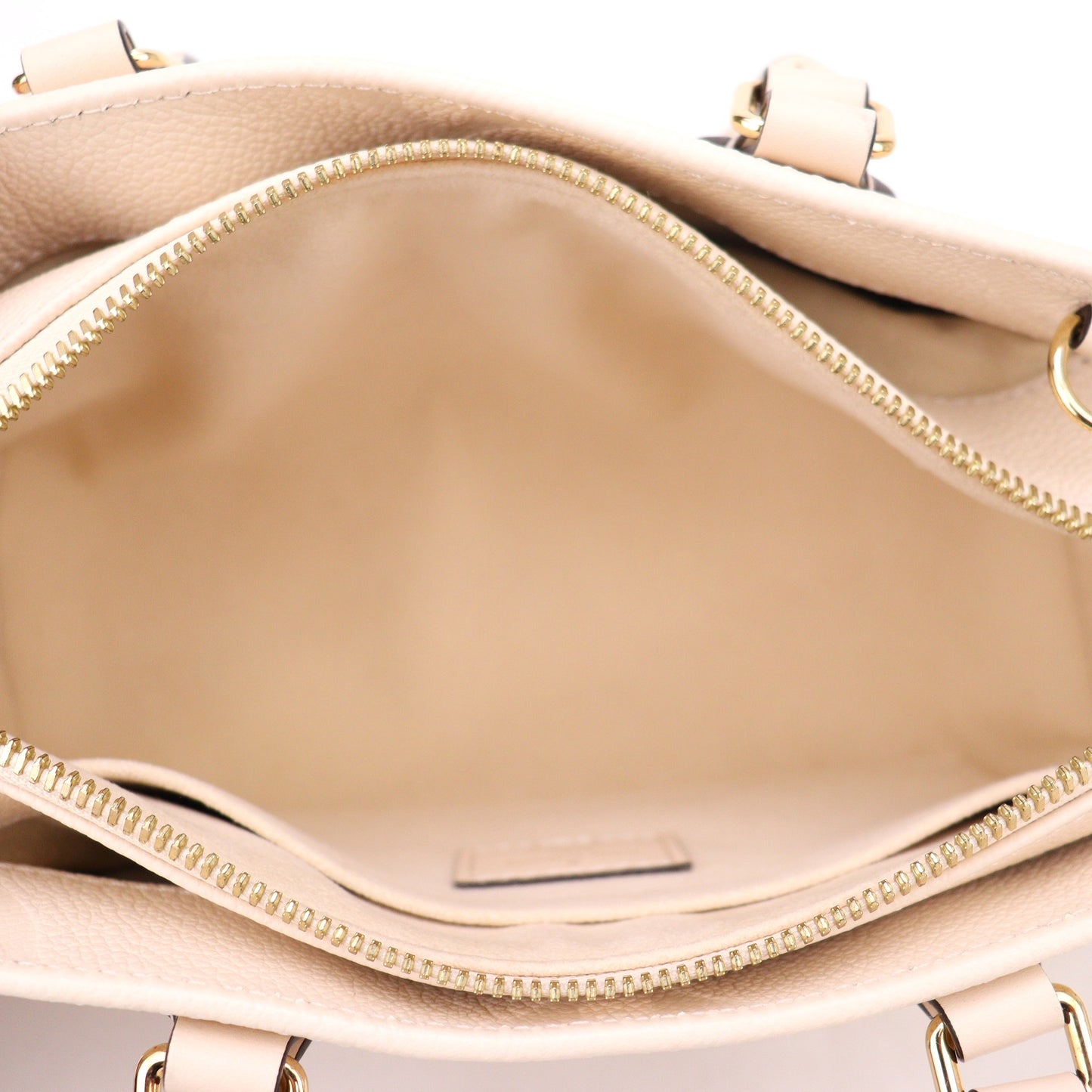 LOUIS VUITTON M23698 ON THE GO EAST WEST