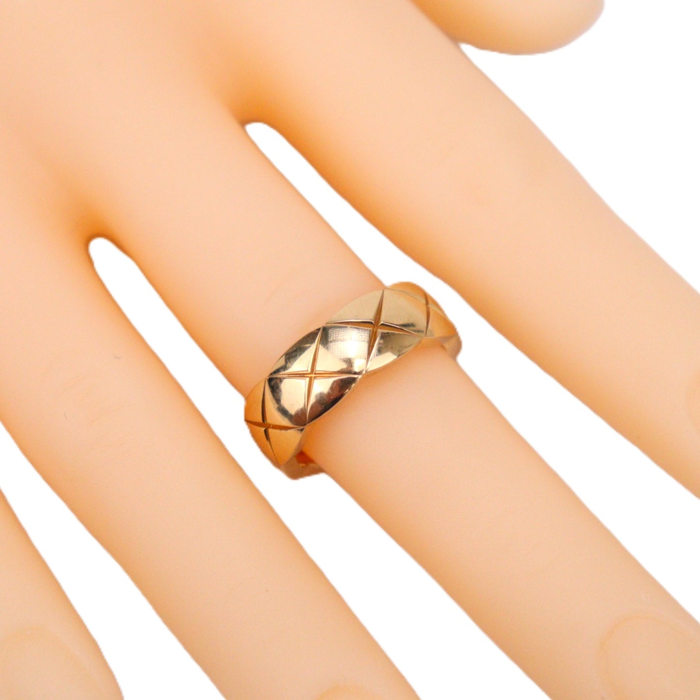 CHANEL J10571 Coco Crush Small Version Ring