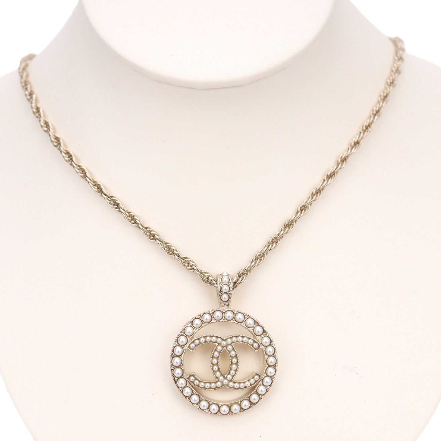 CHANEL 99076 NECKLACE
