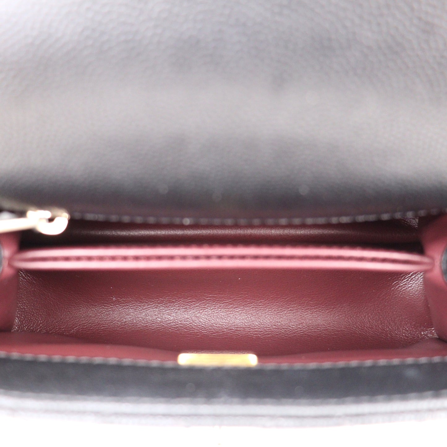 CHANEL AS2215 HANDBAG