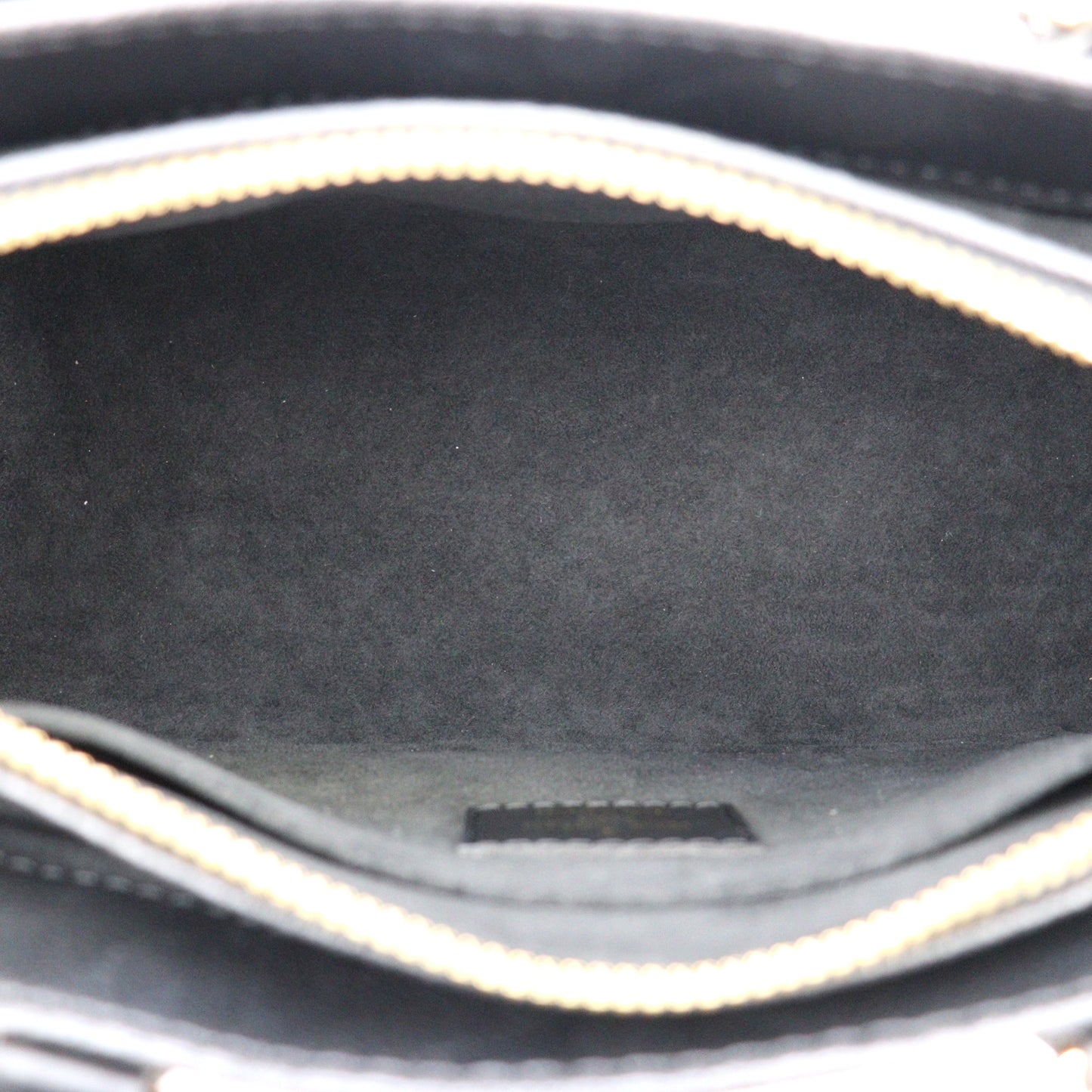 LOUIS VUITTON M23640 ON THE GO EAST WEST