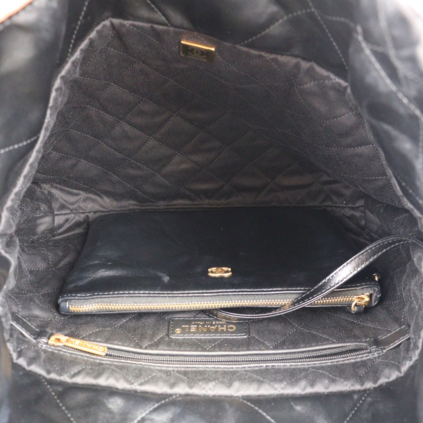 CHANEL AS3260 CHANEL 22 SMALL SHOULDER BAG