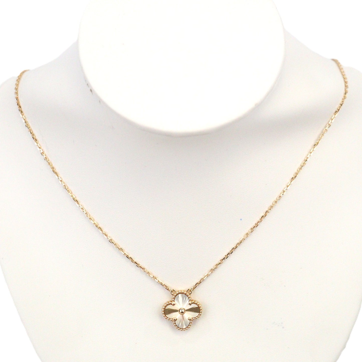 Van Cleef & Arpels Vintage Alhambra VCARP4KL00 Necklace