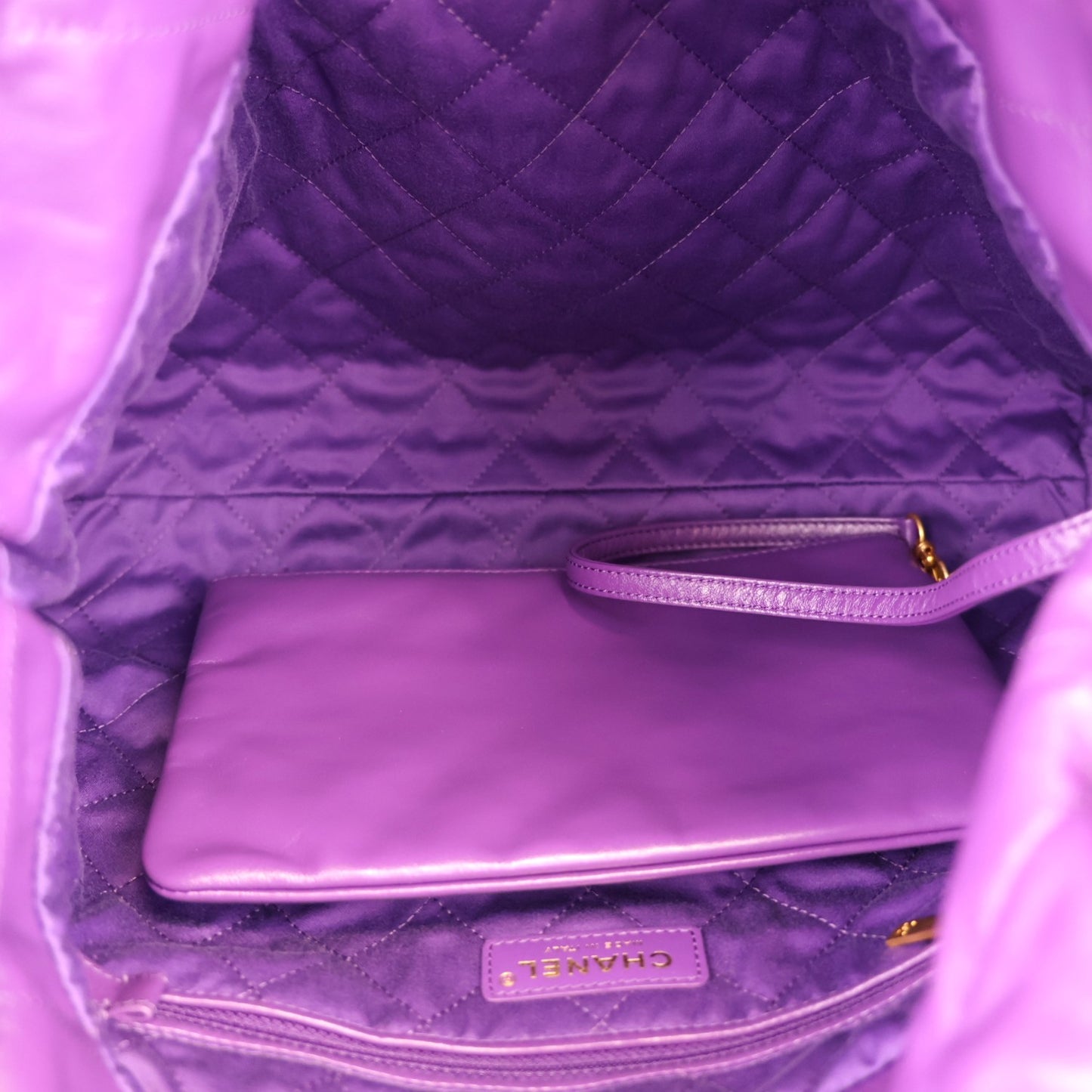 CHANEL AS3261 CHANEL 22 MEDIUM SHOULDER BAG