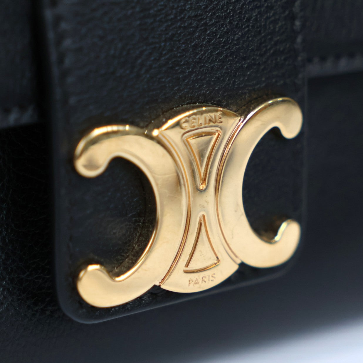 CELINE 116593FDU TEEN VICTOIRE SHOULDER BAG