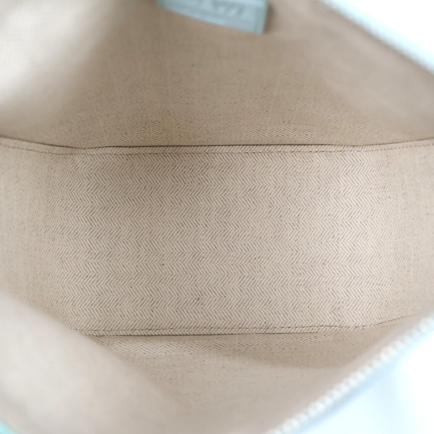LOEWE A538G13X01 HAMMOCK HOBO MINI SHOULDER BAG