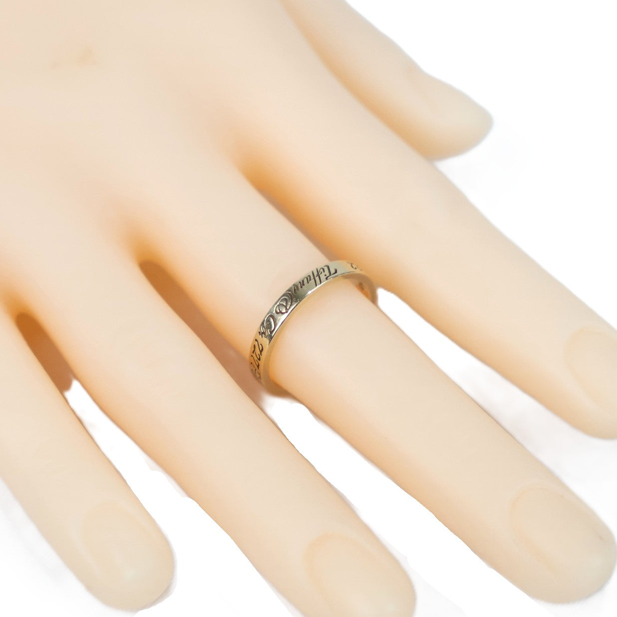TIFFANY & Co. Notes Narrow Ring