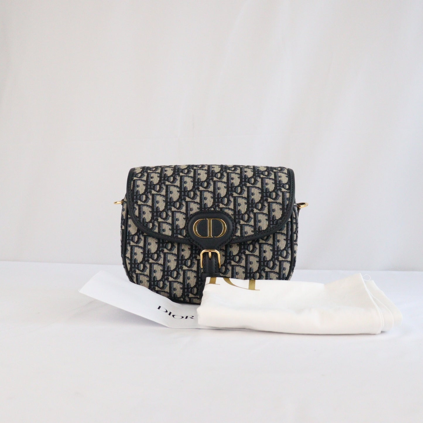 DIOR M9319UTZQ BOBBY MEDIUM CROSSBODY BAG