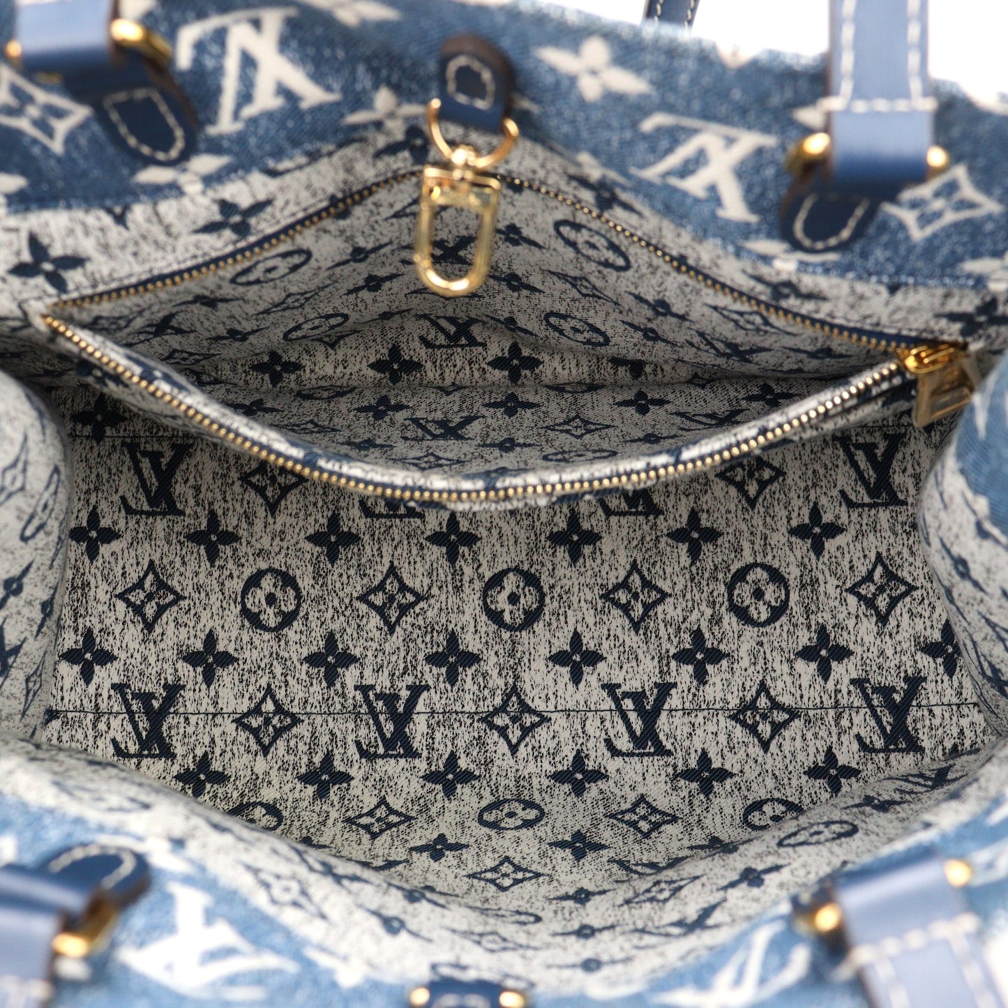 LOUIS VUITTON M59608 ON THE GO