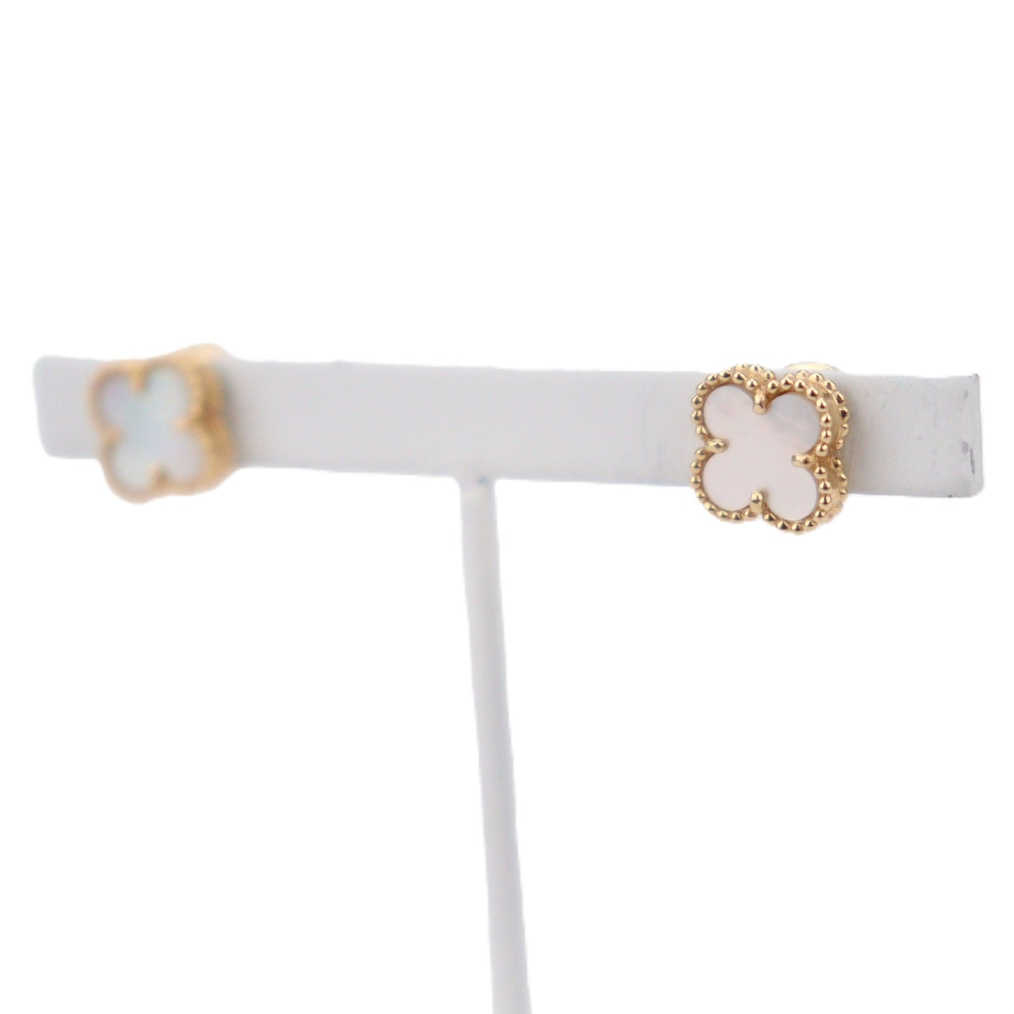 Van Cleef ＆ Arpels VCARA44800 Sweet Alhambra Earrings