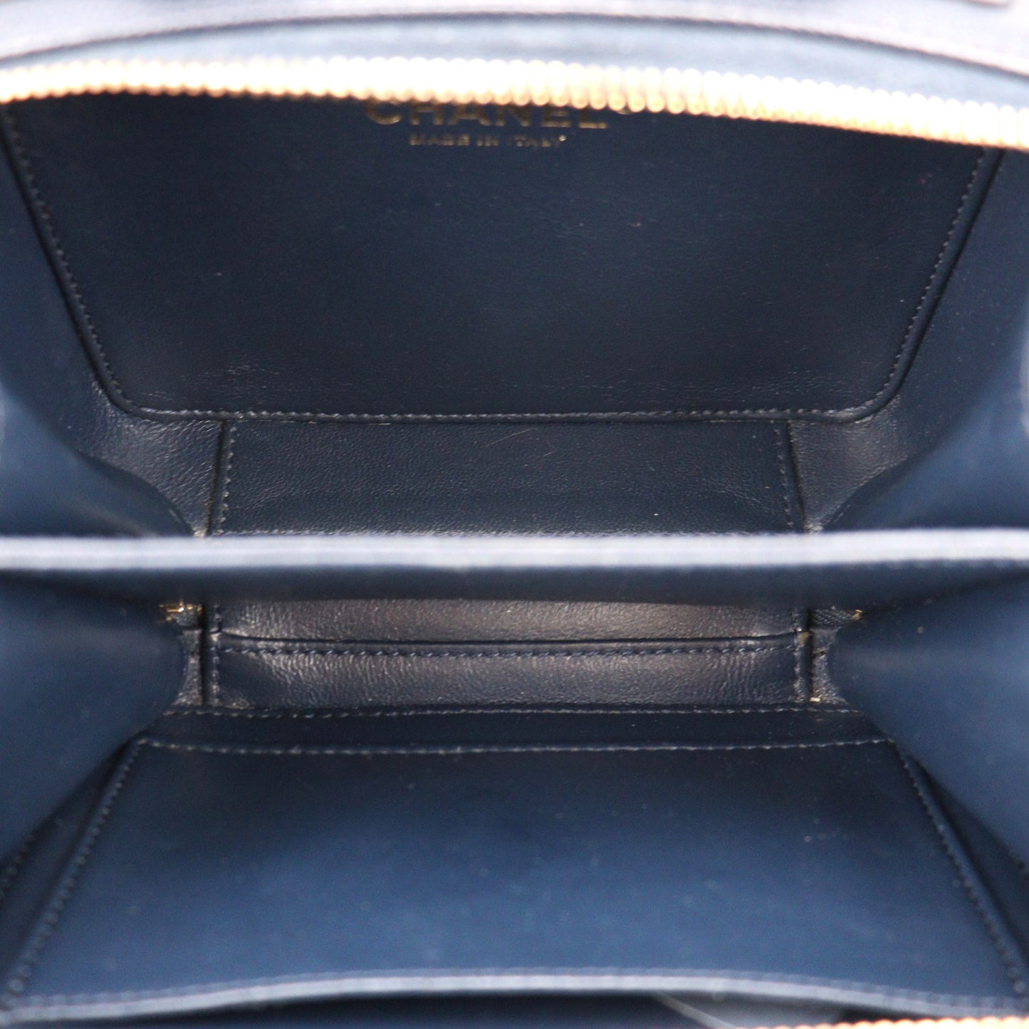 CHANEL 93342 VANITY BAG