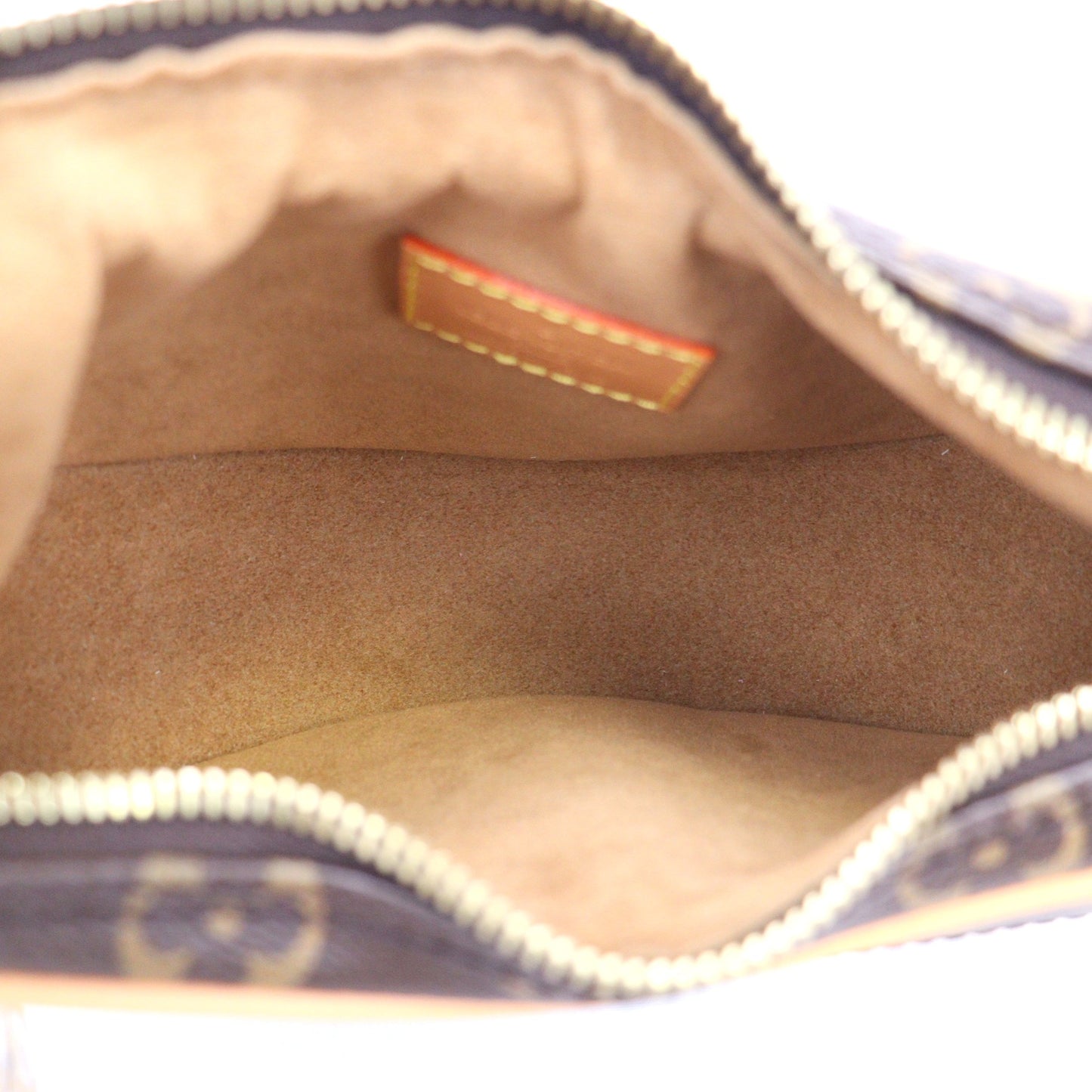LOUIS VUITTON M81098 LOOP PM