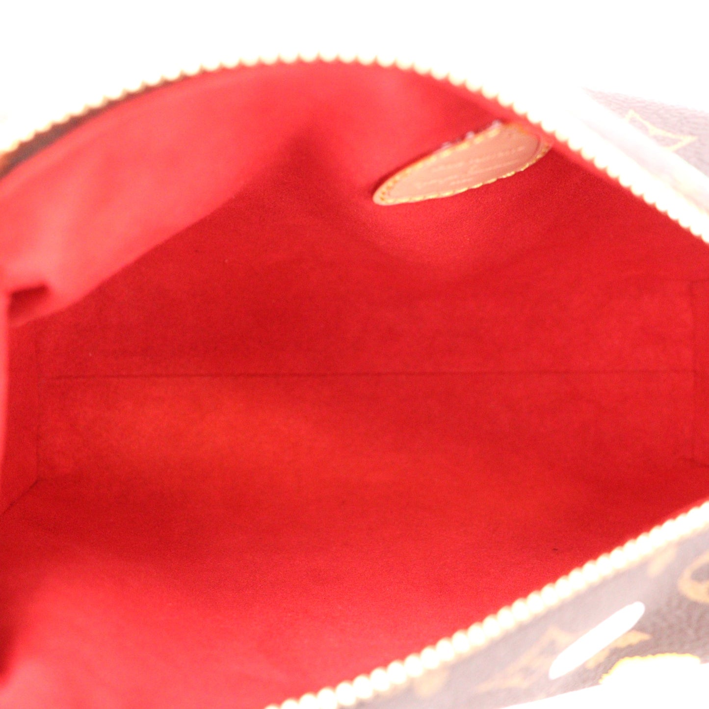 LOUIS VUITTON M46396 SIDE TRUNK