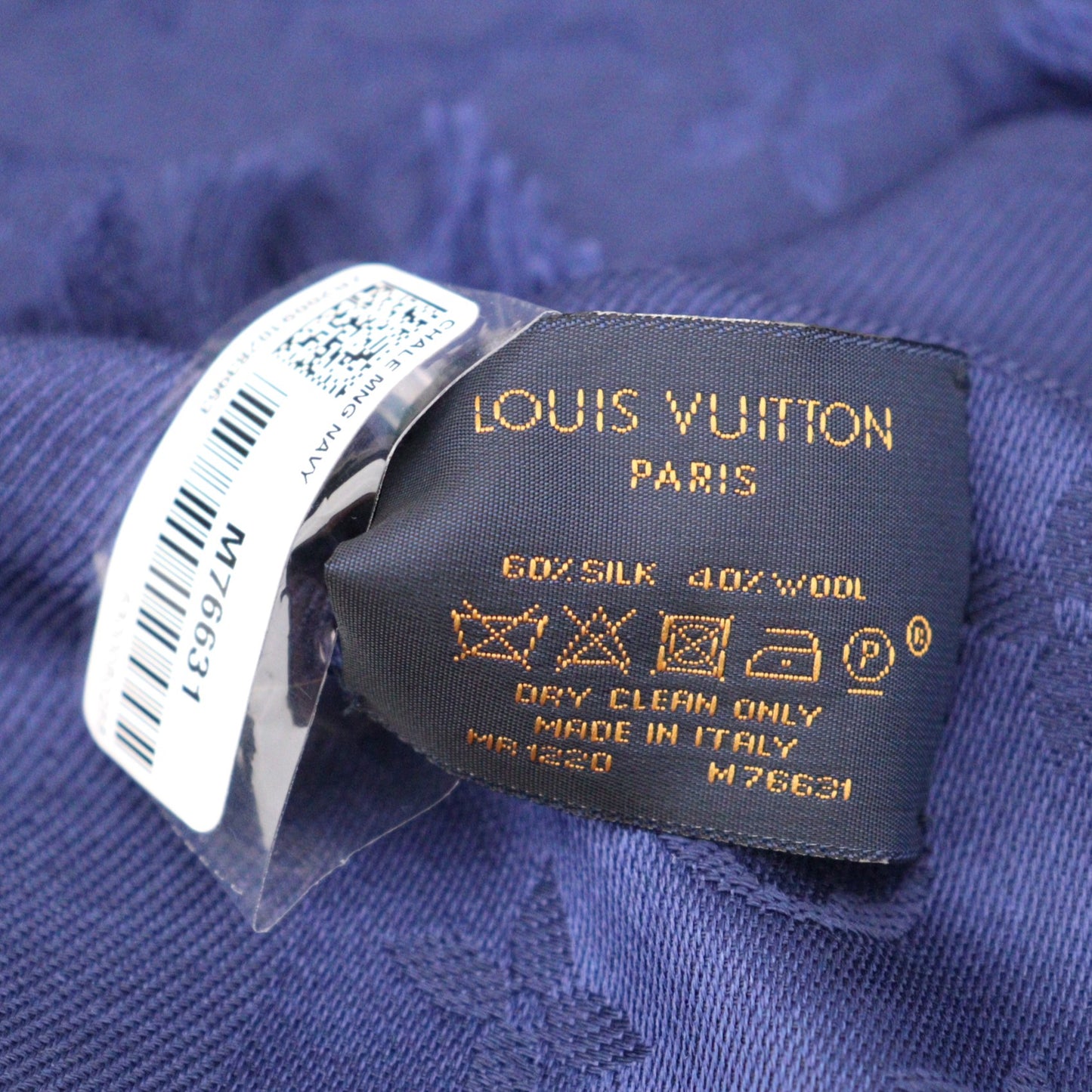 LOUIS VUITTON M76631 SHAWL MONOGRAM