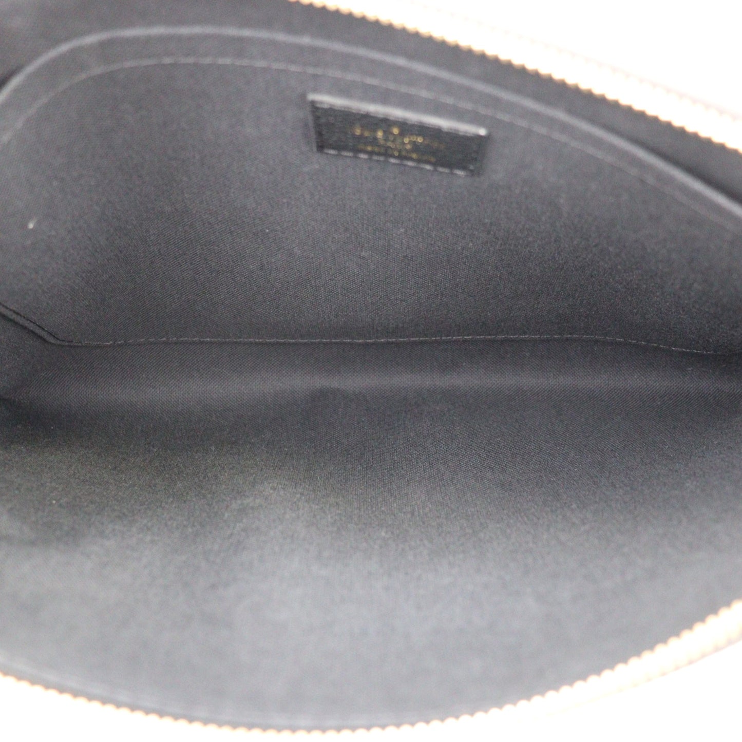 LOUIS VUITTON M62937 DAILY POUCH CLUTCH BAG