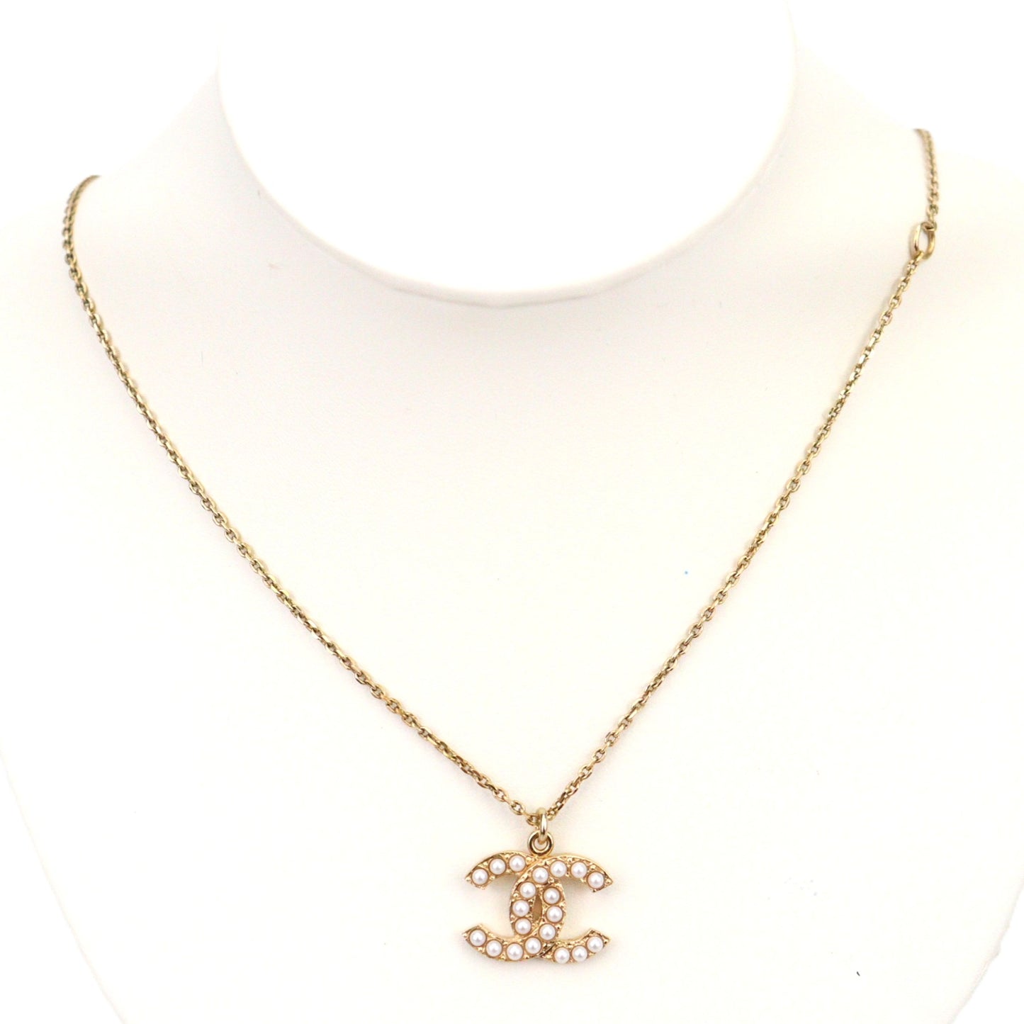 CHANEL NECKLACE