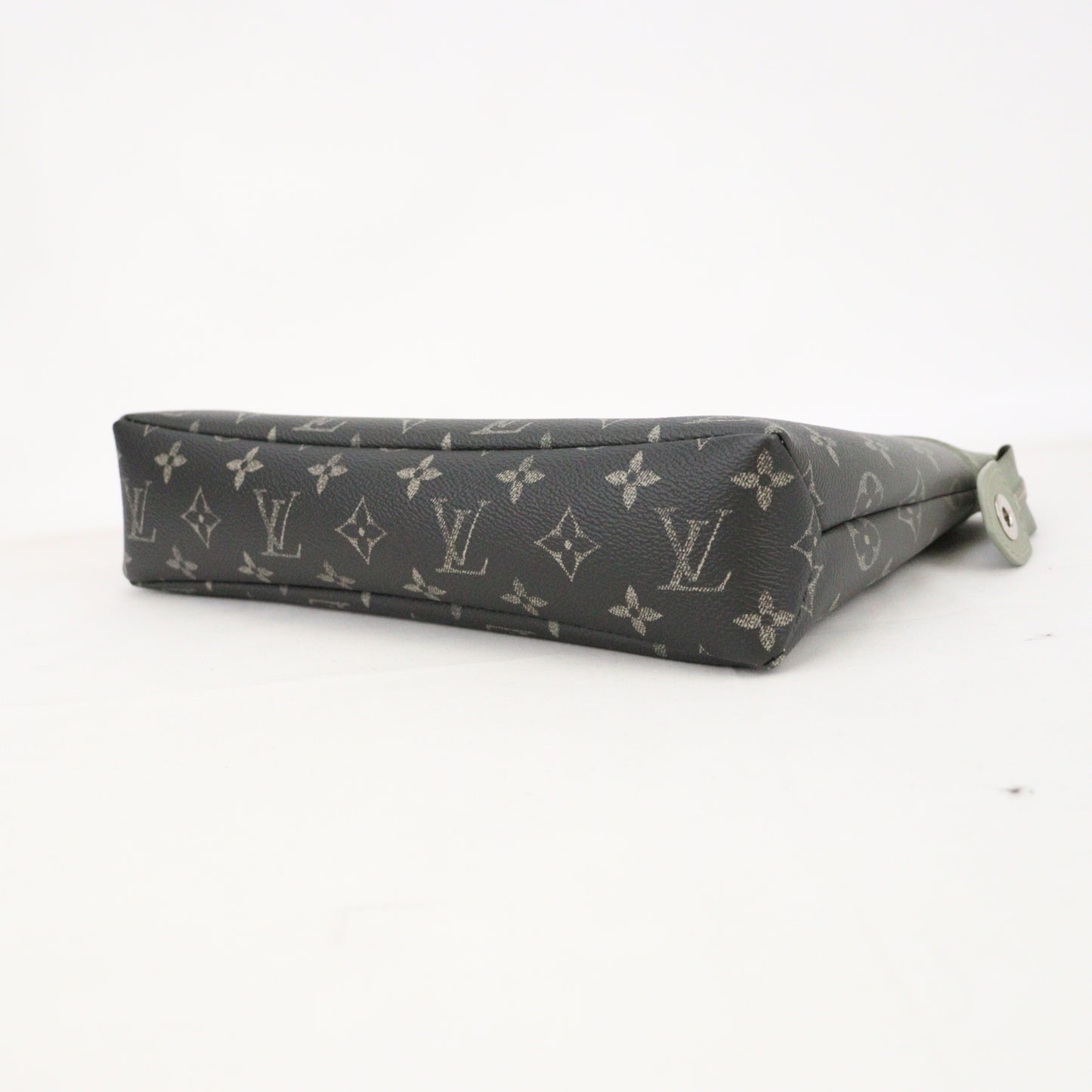 LOUIS VUITTON M11545 POHETTE VOYAGE SOUPLE CLUTCH BAG