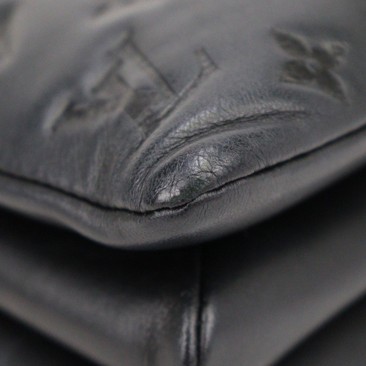 LOUIS VUITTON M59598 COUSSIN BB CROSSBODY BAG