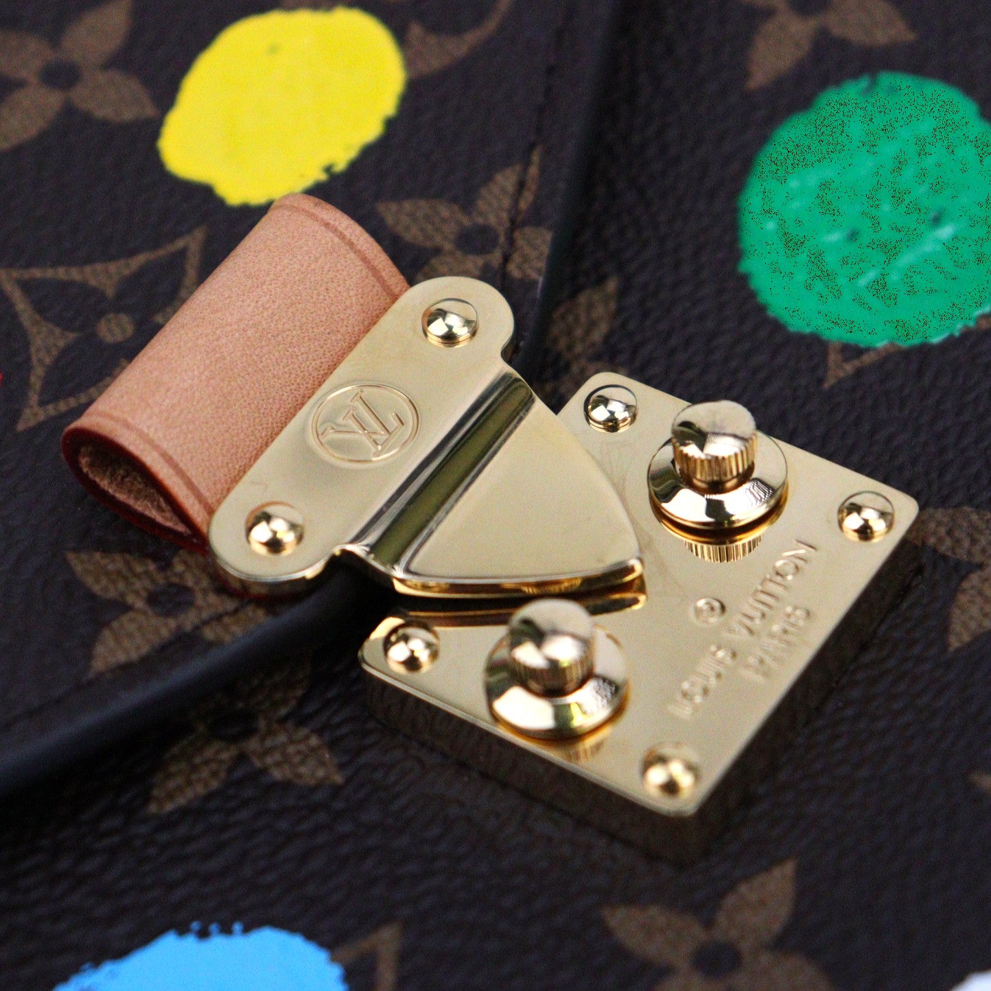 LOUIS VUITTON M46384 POCHETTE METIS MM HANDBAG