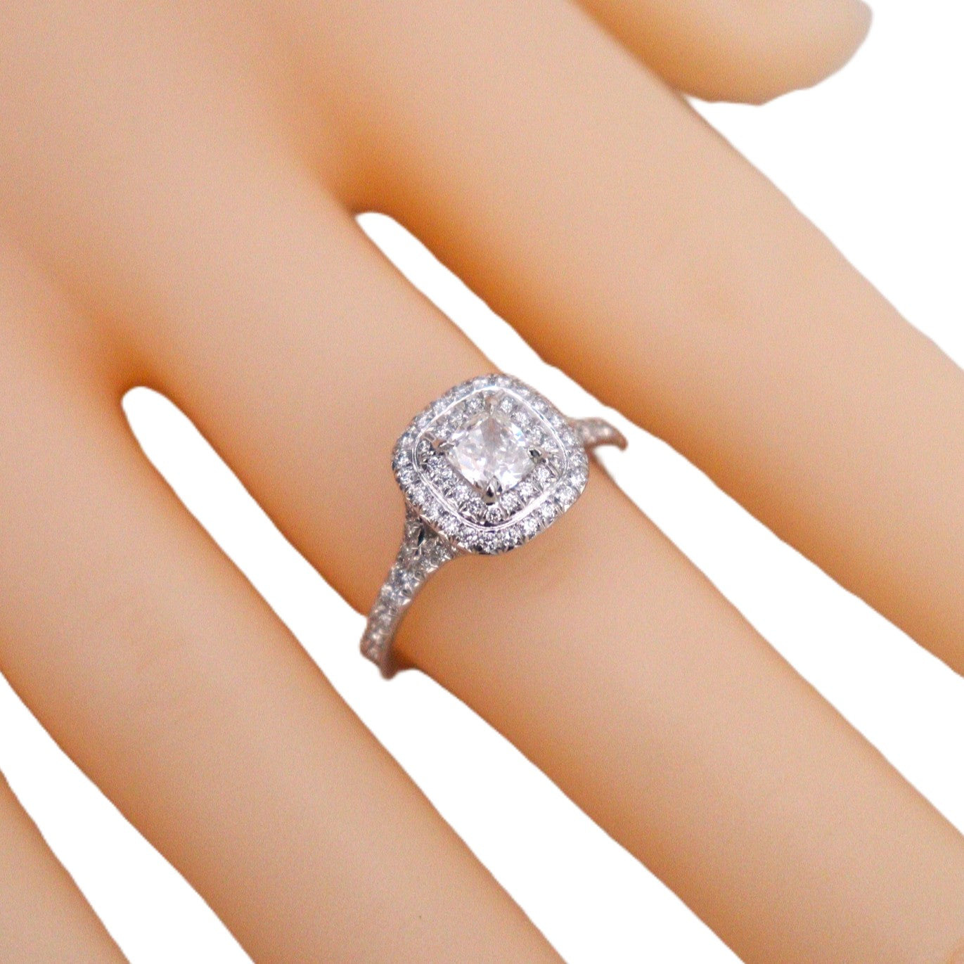 TIFFANY & Co. Soleste 0.50ct F-VVS2 Ring