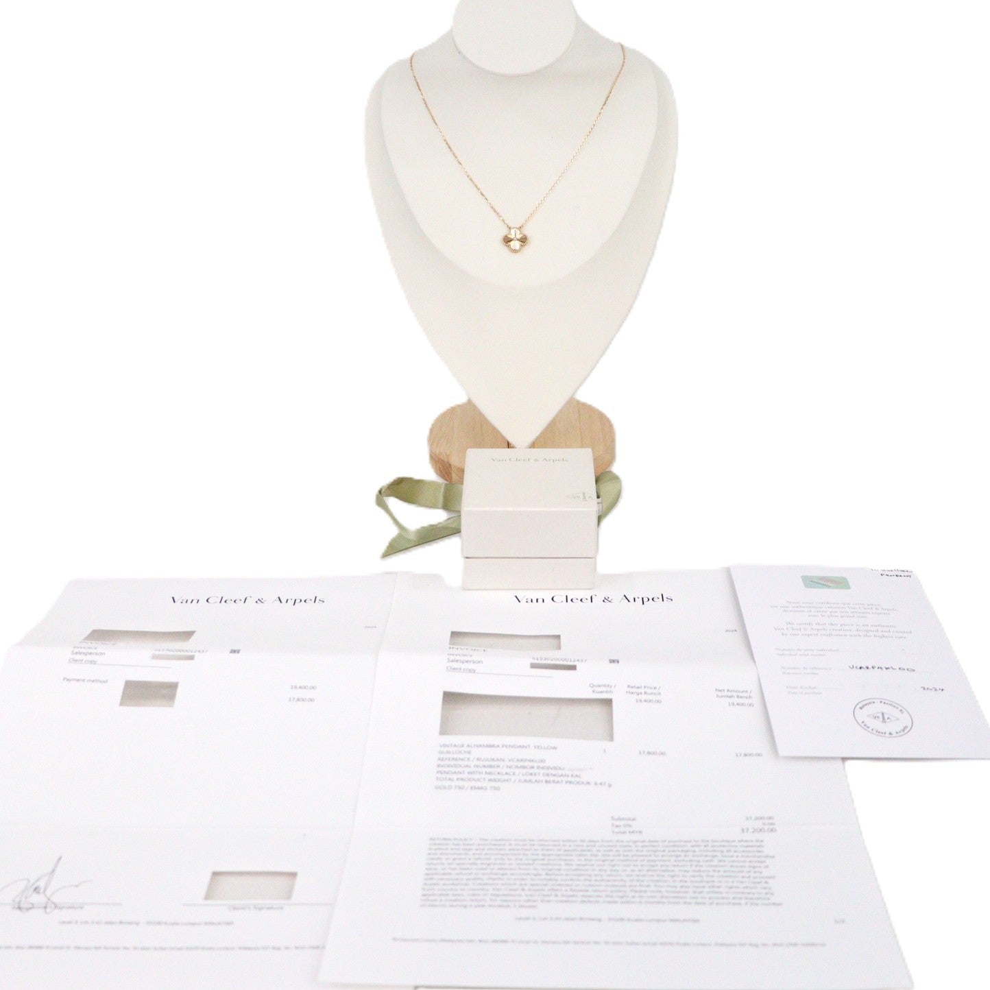 Van Cleef & Arpels Vintage Alhambra VCARP4KL00 Necklace