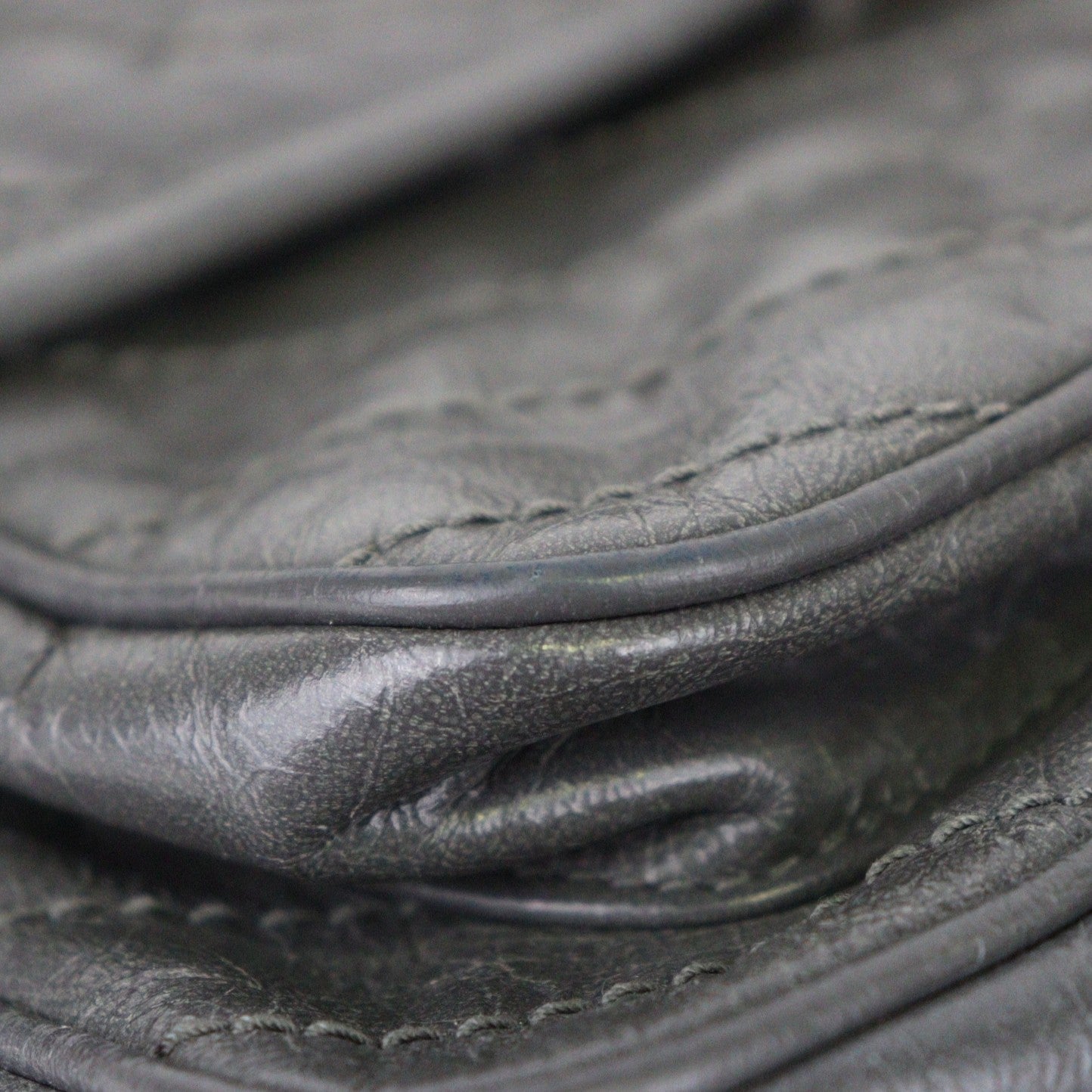 SAINT LAURENT 498894 0EN04 NIKI MEDIUM SHOULDER BAG