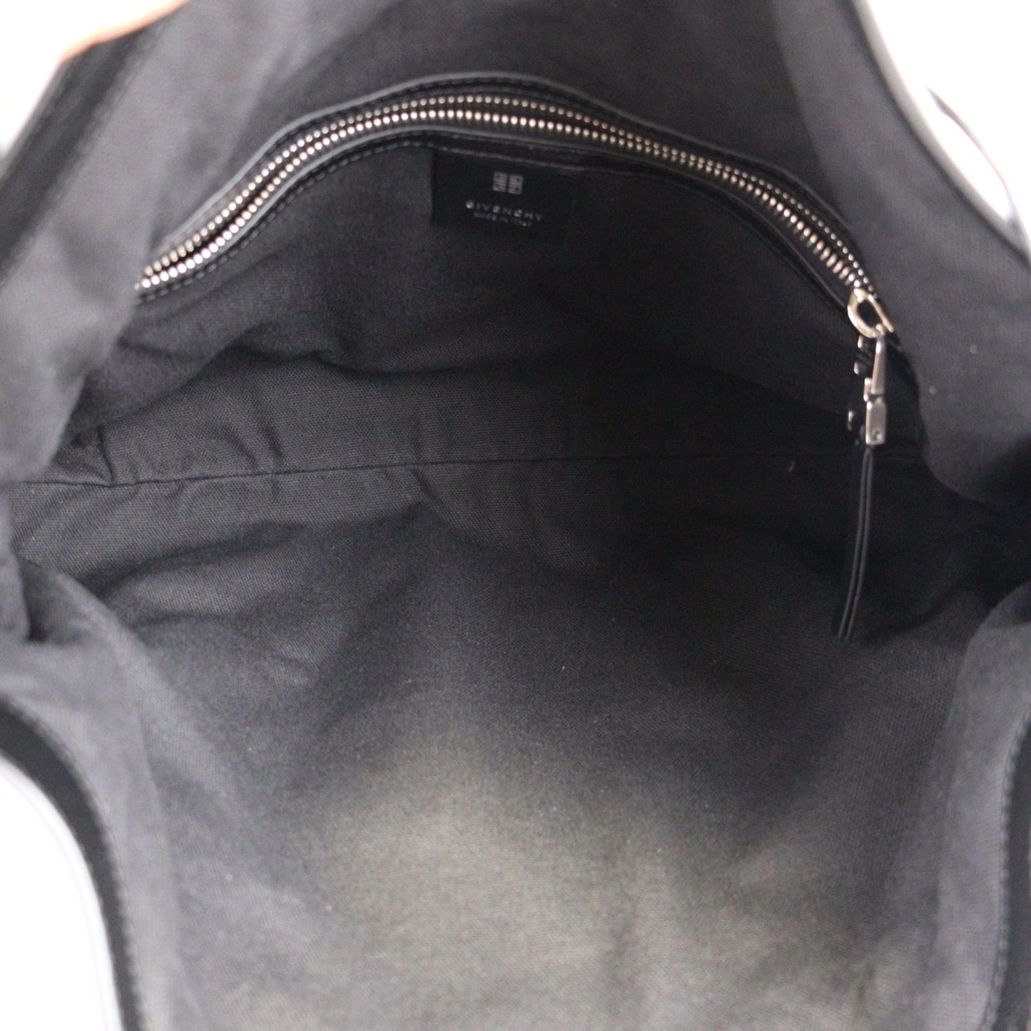 GIVENCHY BB50XRB1LD VO YOU MEDIUM SHOULDER BAG