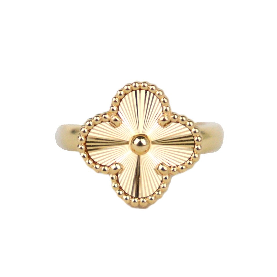 Van Cleef & Arpels VCARP6I300 Vintage Alhambra Ring #52