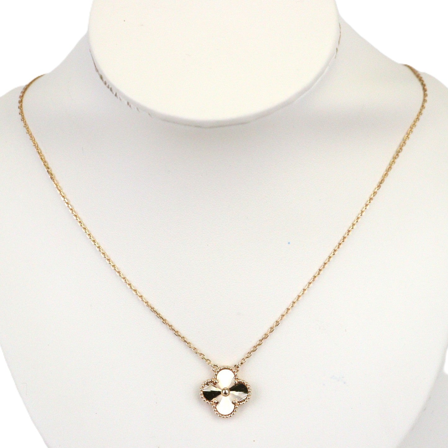 Van Cleef & Arpels VCARP4KL00 Vintage alhambra Necklace