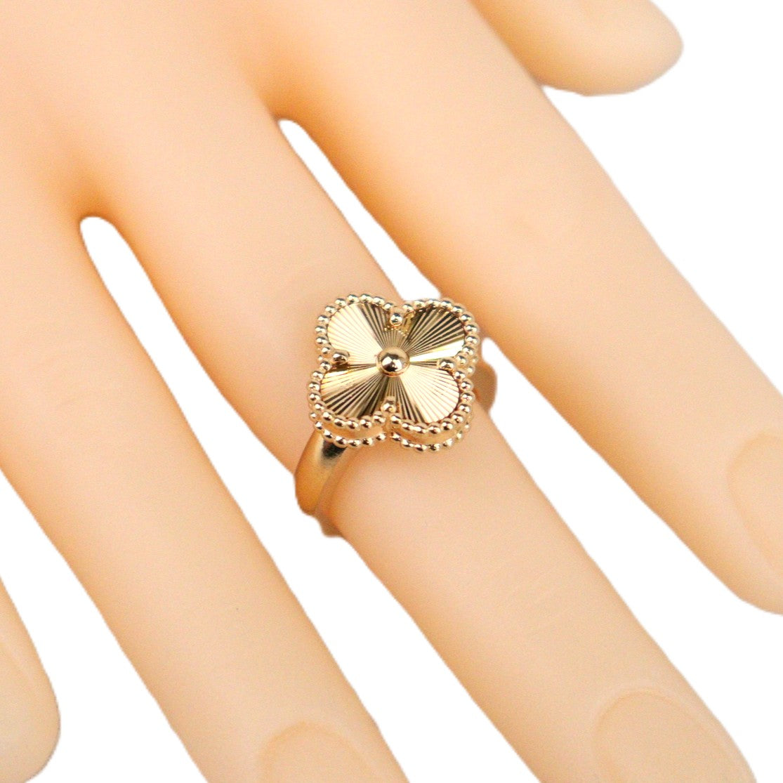 Van Cleef & Arpels VCARP6I348 Vintage Alhambra Ring #48