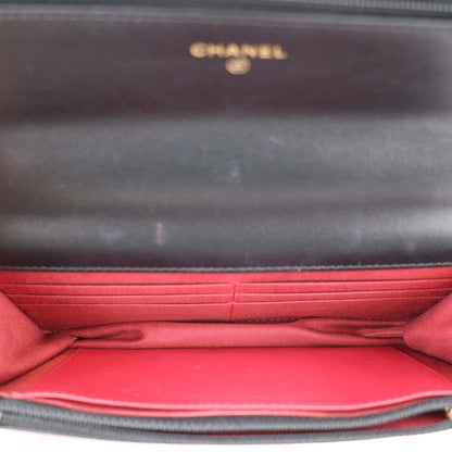 CHANEL AP0957 CHANEL 19 WALLET ON CHAIN