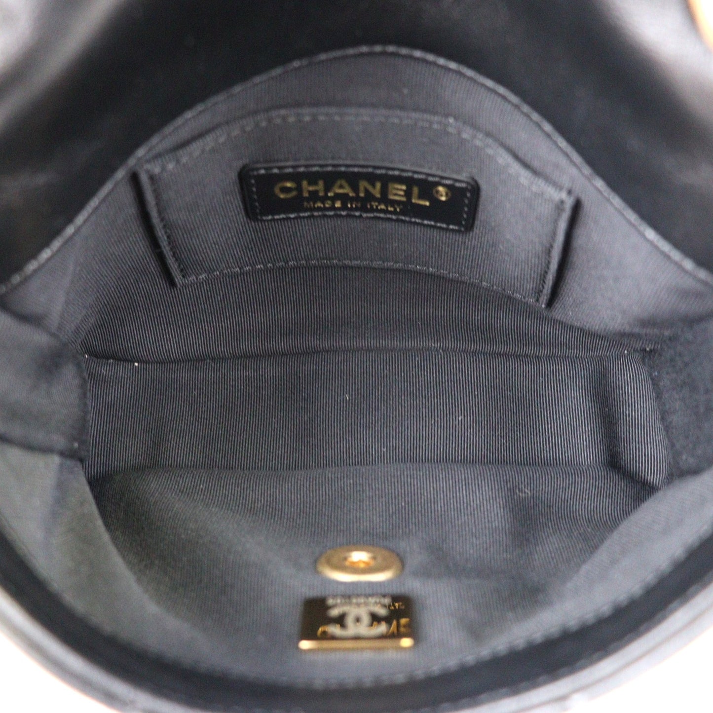 CHANEL CROSSBODY BAG