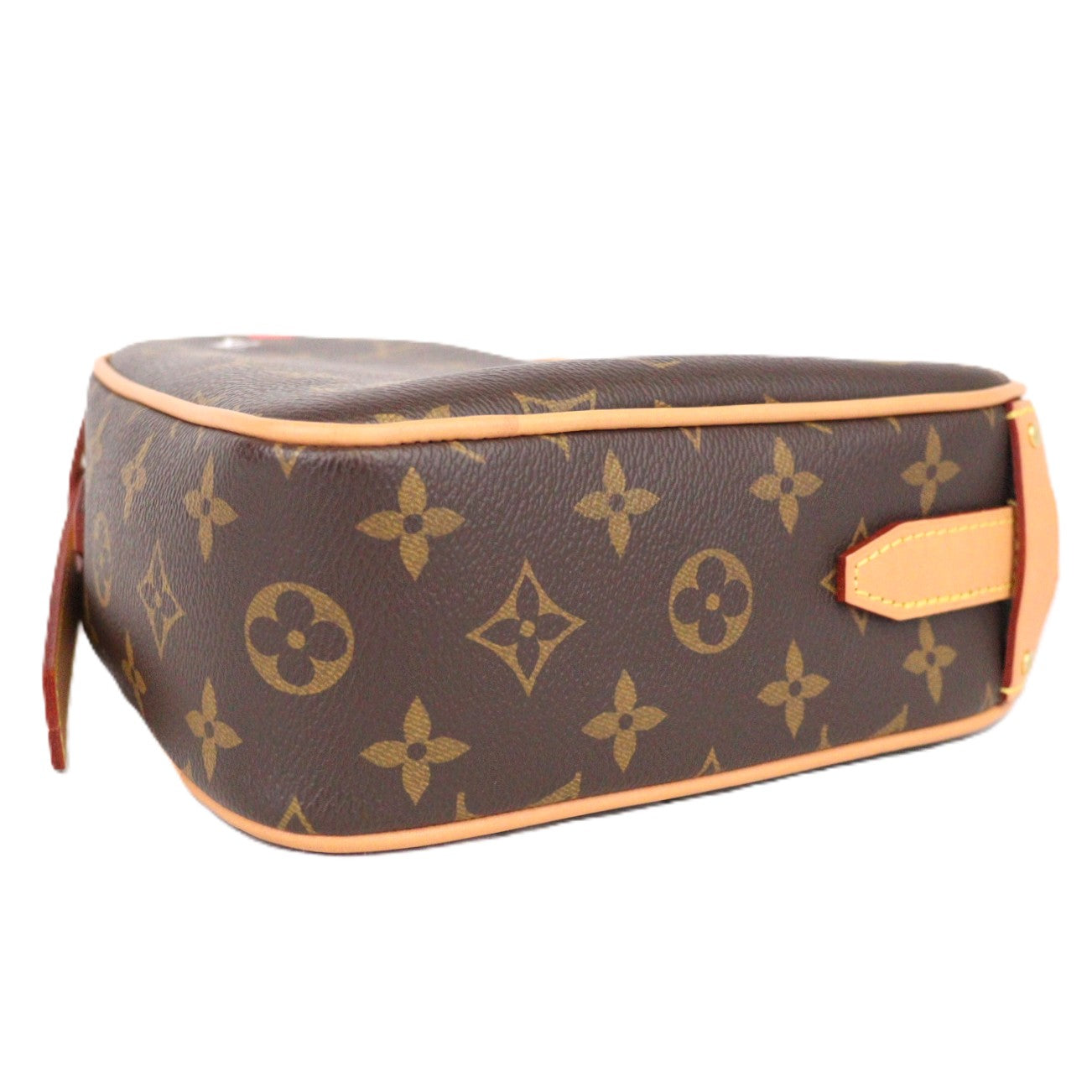 LOUIS VUITTON M57456 SAC COEUR CROSSBODY BAG