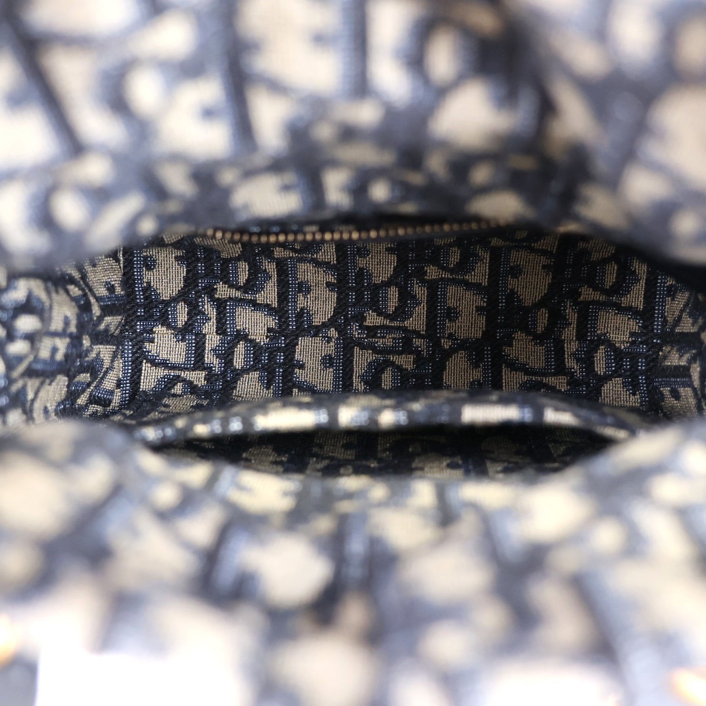 DIOR M0505CMVO LADY DIOR MINI HANDBAG