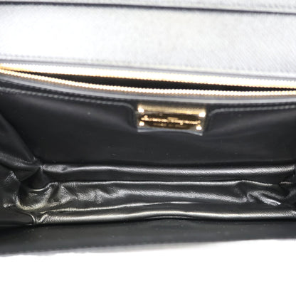 FERRAGAMO 21 9910 VERA SHOULDER BAG