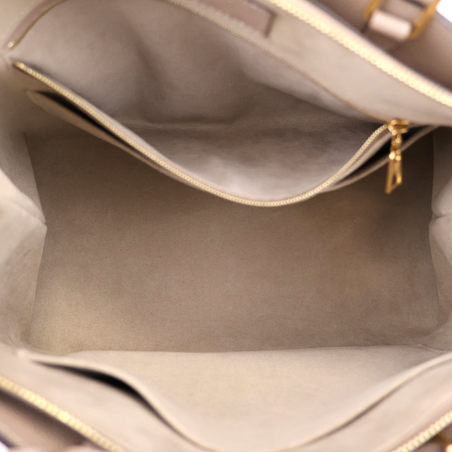 LOUIS VUITTON M45833 GRAND PALAIS MM HANDBAG