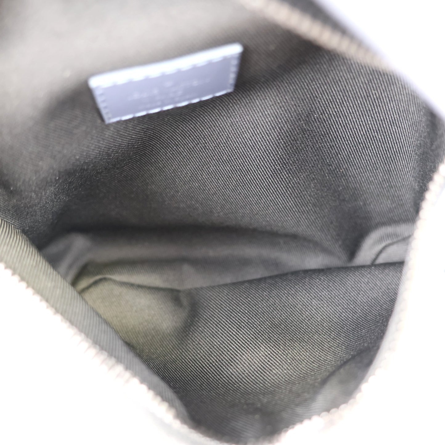 LOUIS VUITTON M45729 DISCOVERY BUMBAG PM BODY BAG