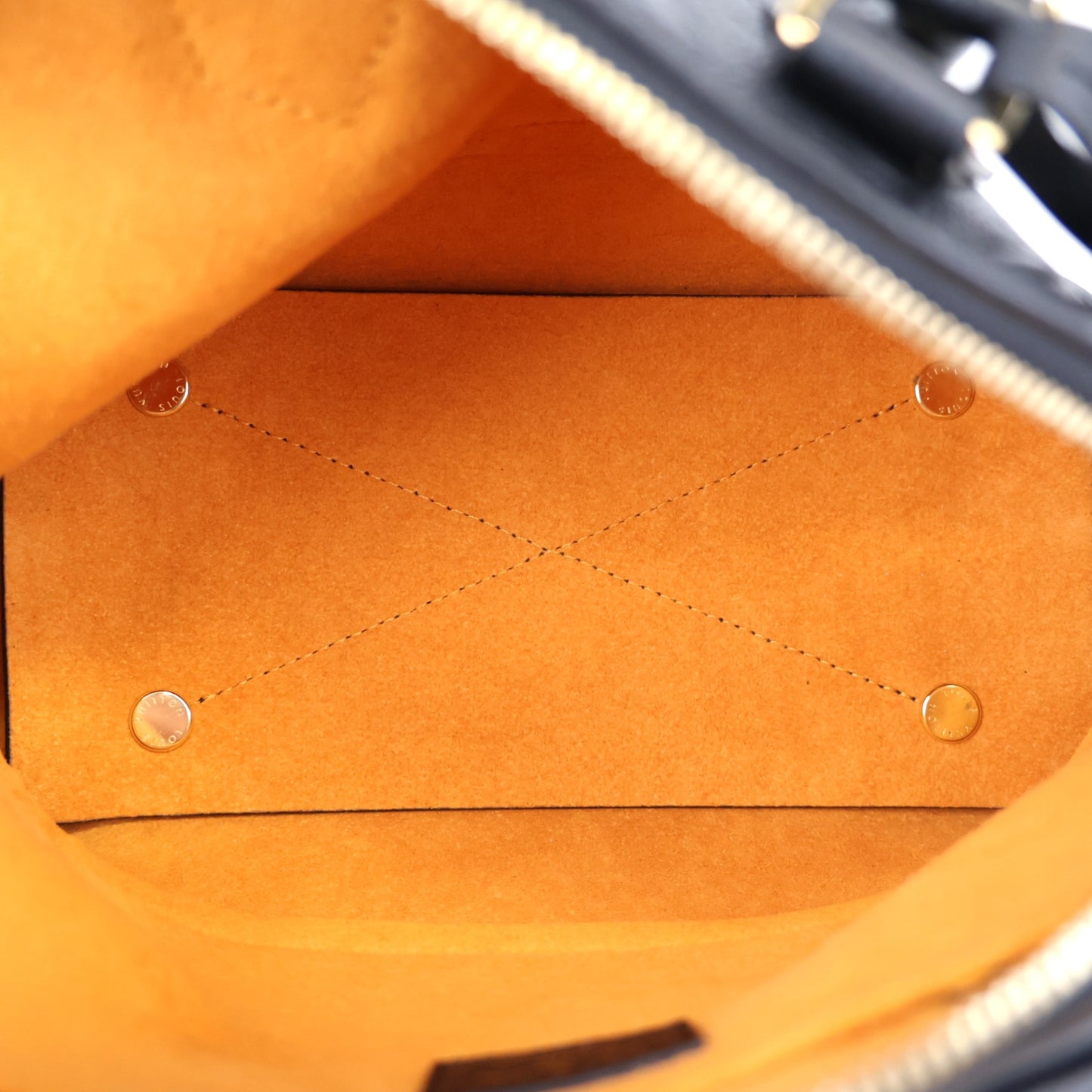 LOUIS VUITTON M44829 NEO ALMA BB HANDBAG