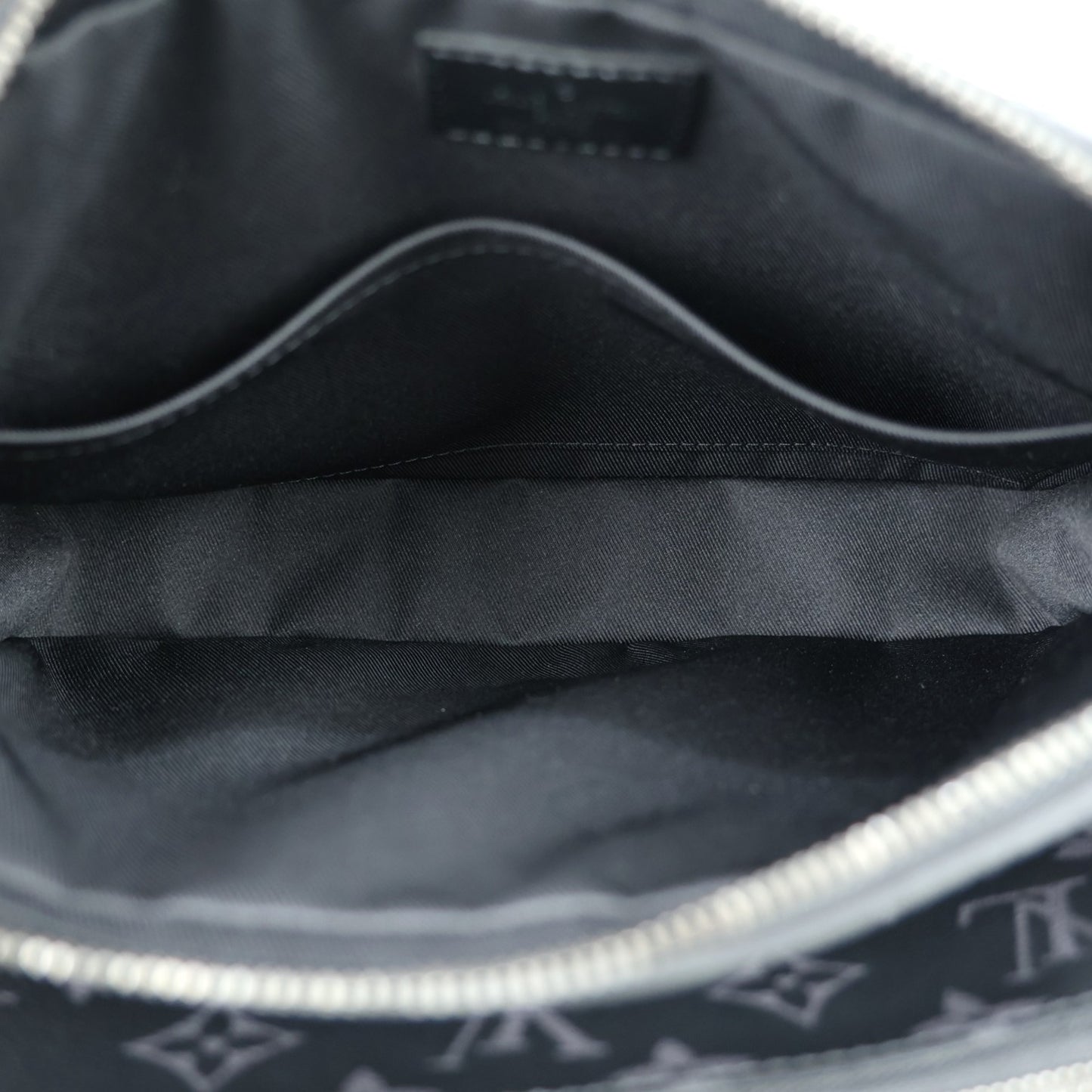 LOUIS VUITTON M69443 TRIO MESSENGER CROSSBODY BAG