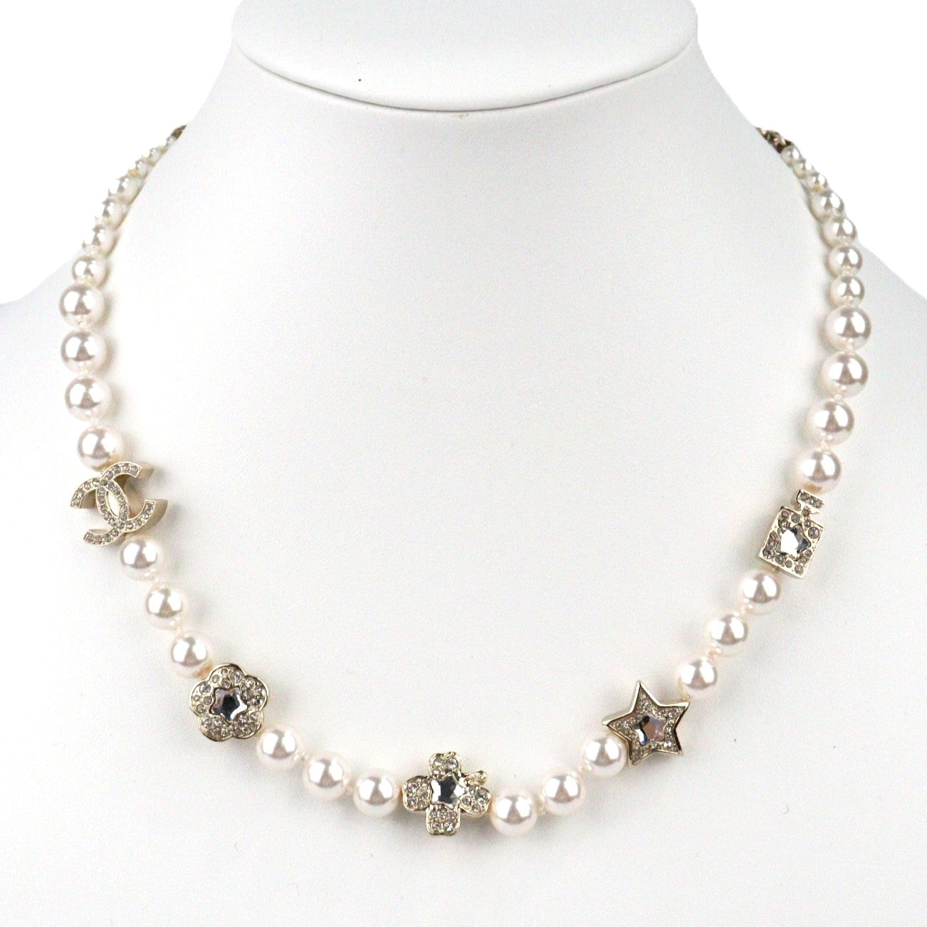 CHANEL NECKLACE