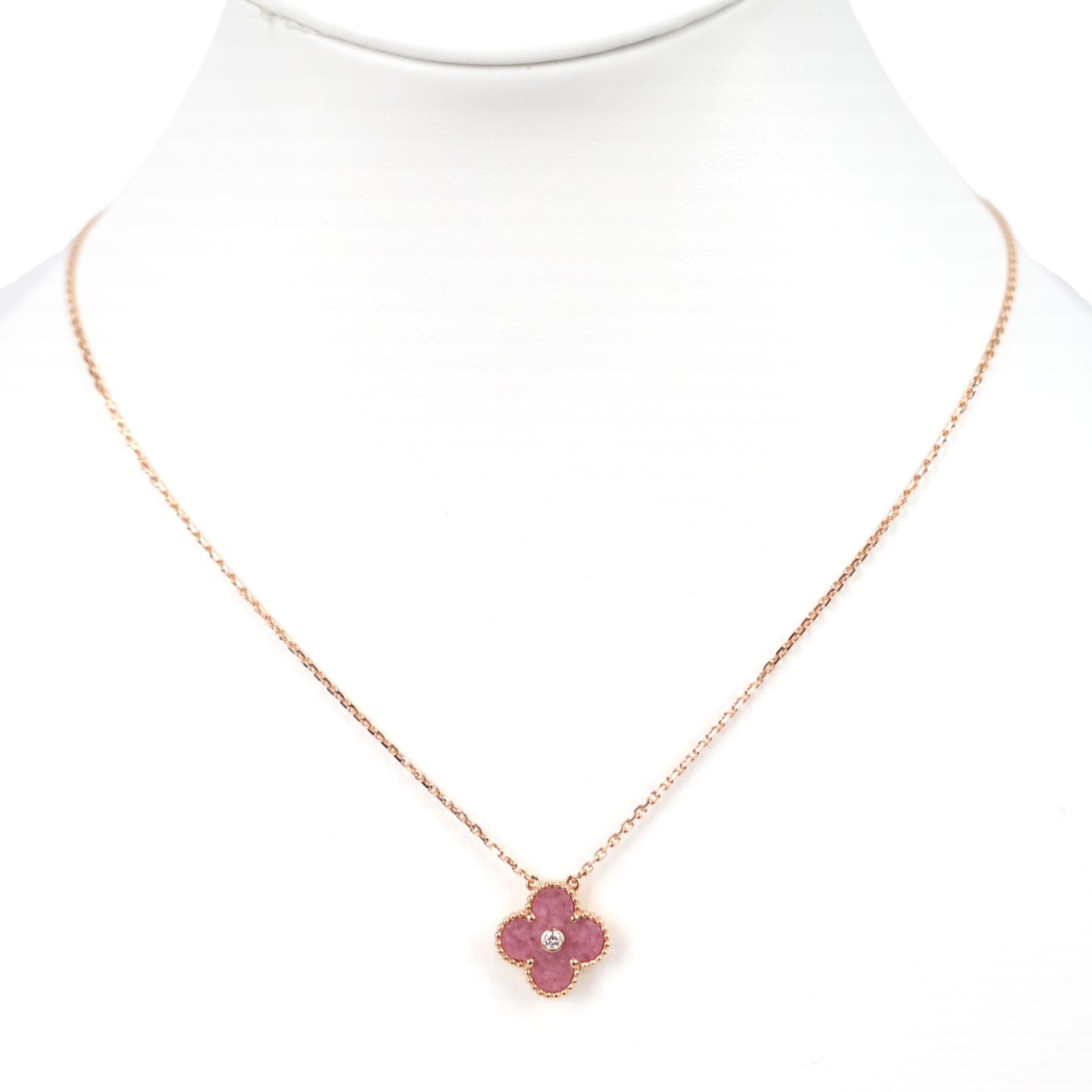 Van Cleef & Arpels VCARP7TD00 Vintage Alhambra Holiday Pendant 2021 Necklace