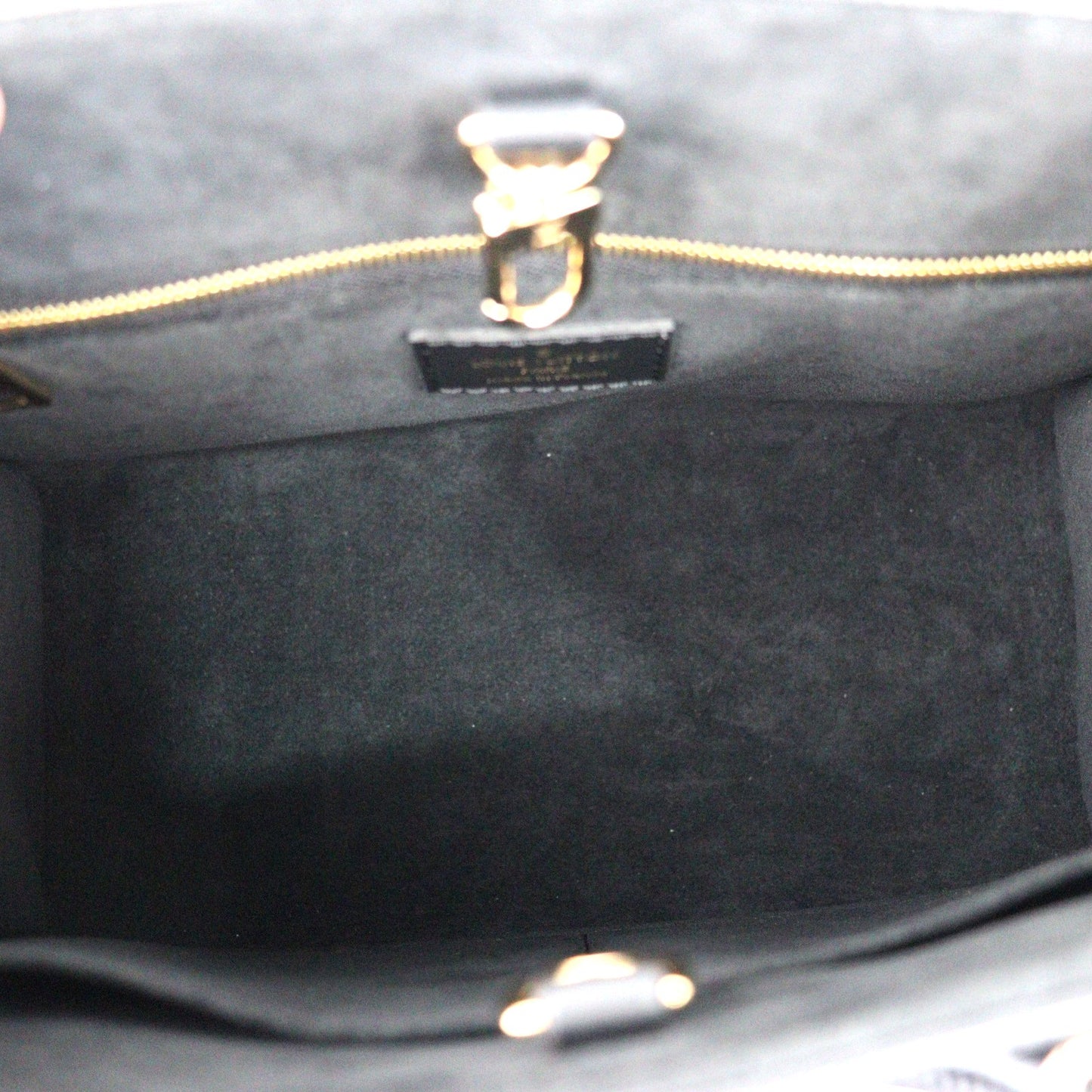 LOUIS VUITTON M45653 ON THE GO PM HANDBAG