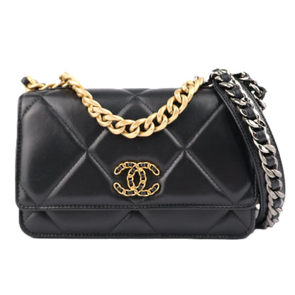 CHANEL AP0957 CHANEL 19 WALLAET ON CHAIN