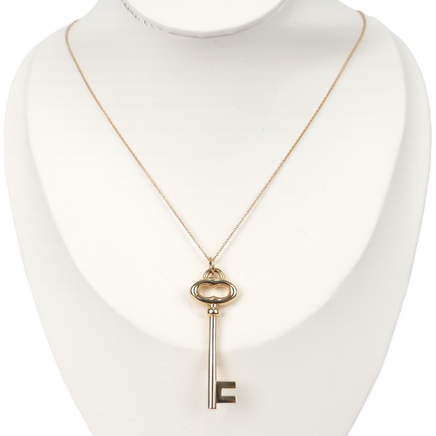 TIFFANY & Co. Vintage Oval Key Necklace